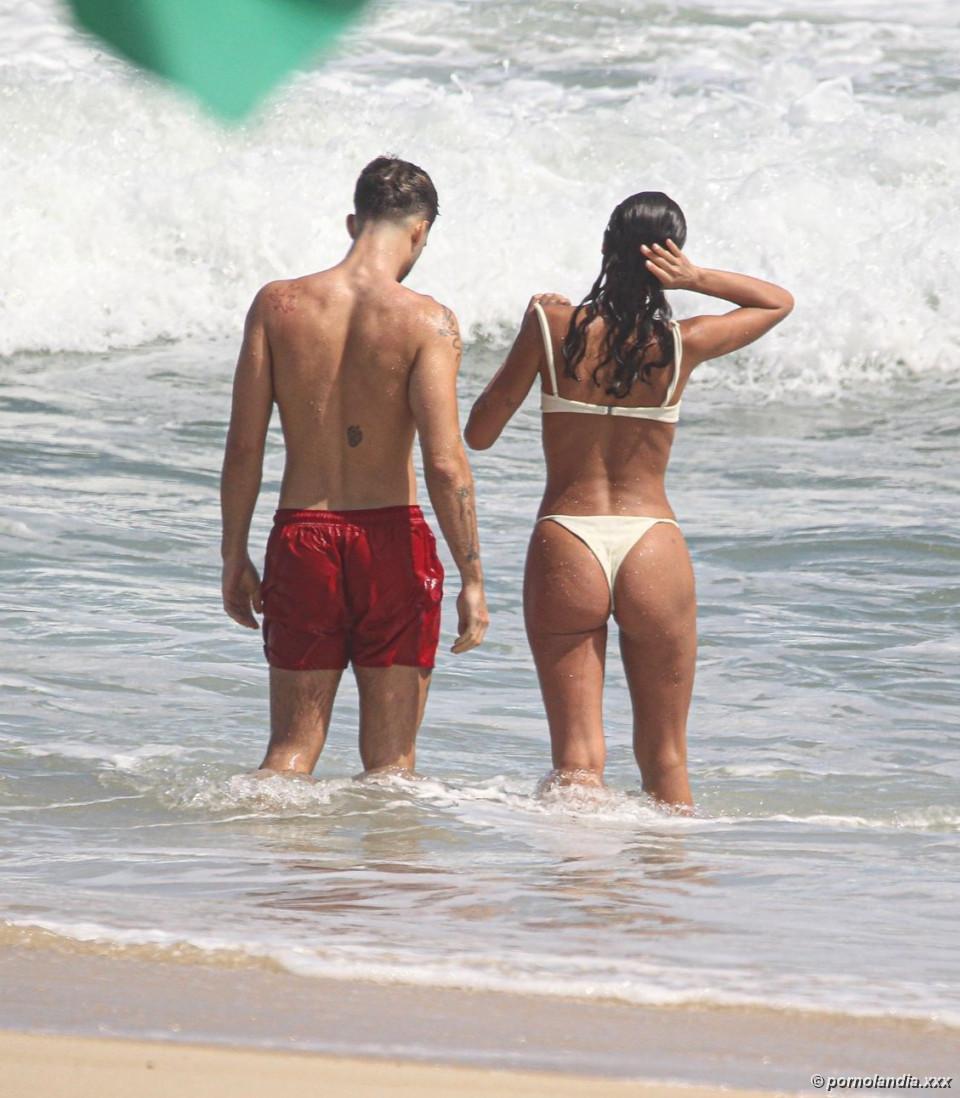 Bruna Márquezine atrapó bikini en la playa - Foto 247481