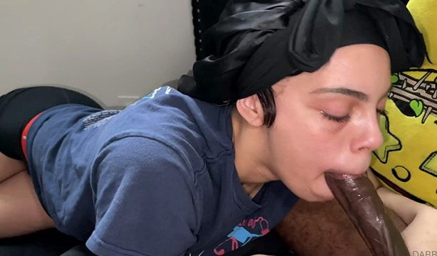 Dabb Gasm gets a great blowjob from Lexus