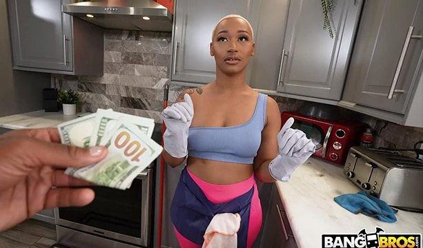 Maid Daphne accepts money to fuck her boss