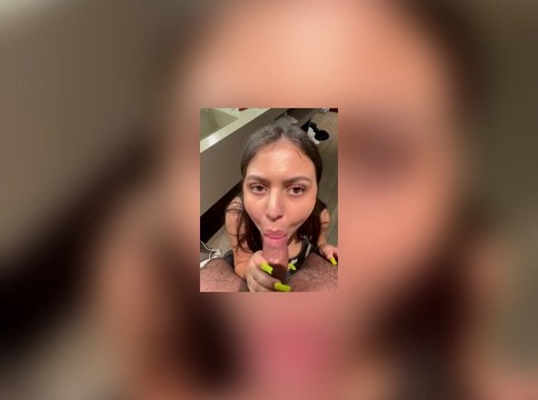 Taliyaandgustavo sucking in the kitchen