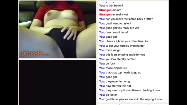 Schoolgirl does everything the stranger asks of her on omegle