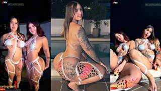 Videos de La puta de Valeria Castañeda E Isabela Ramírez en un rico Lésbico en xpaja