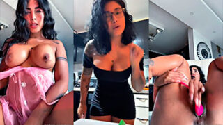 Videos de Sofía León haciendo una paja a su lindo toto en xpaja